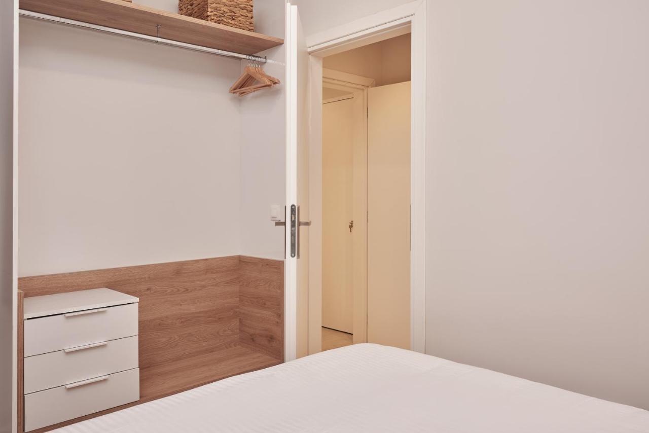 Urban Heights 3Bd Apt, Next To Hilton アテネ エクステリア 写真